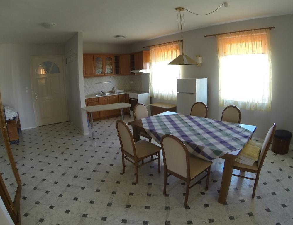 Zoldhaz Bio Panzio Hotel Gyenesdias Luaran gambar